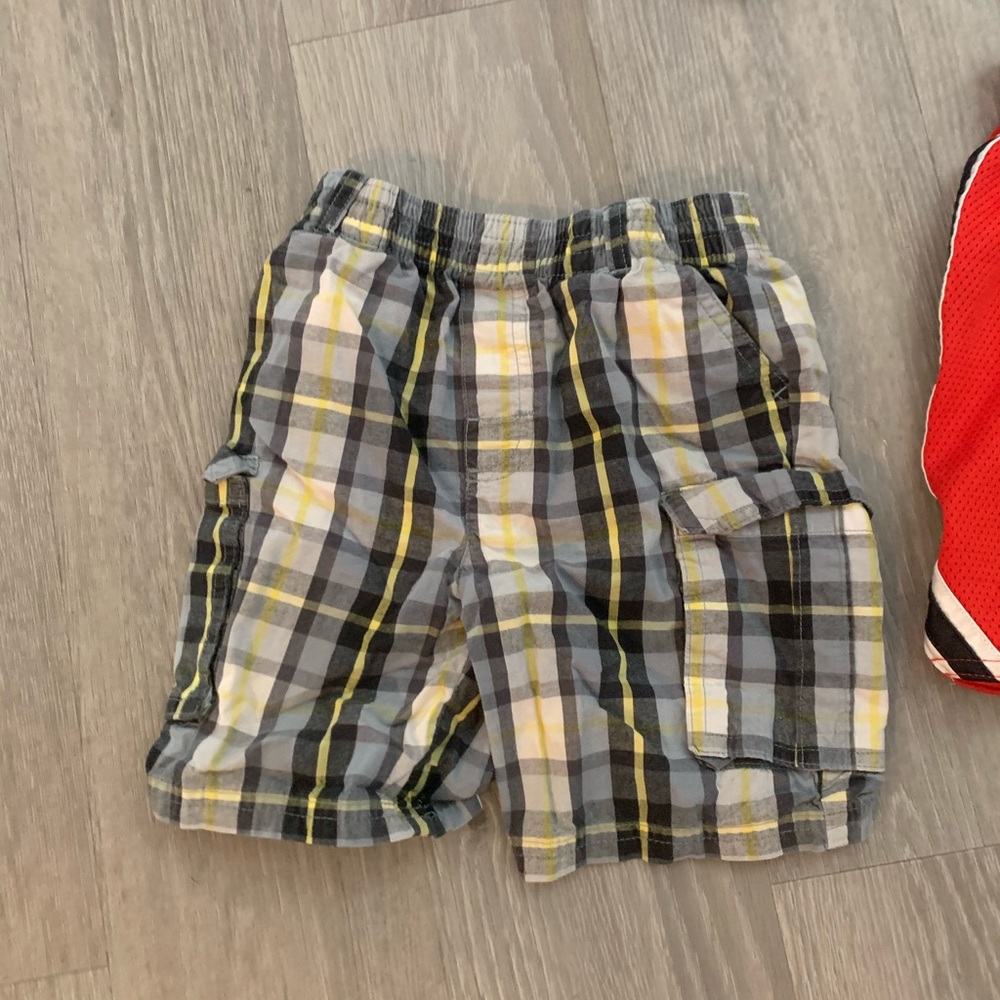 4T shorts bundle - Picture 2 of 6